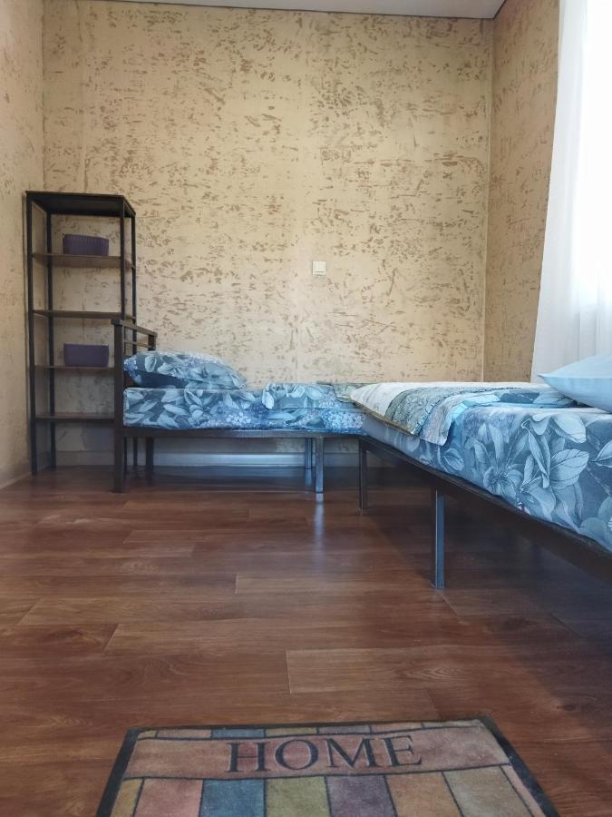 Гостевой Дом Ксения Hotel Szuhumi Kültér fotó
